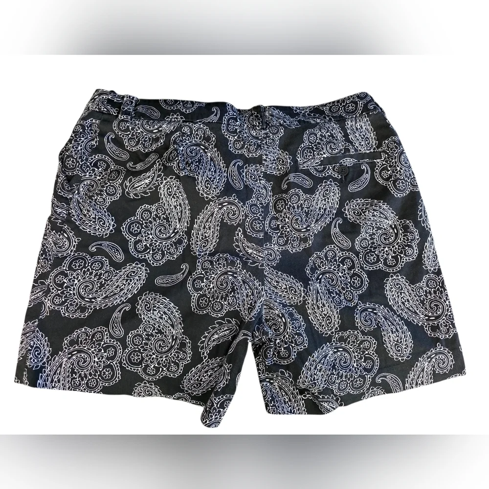 Jones New York Women's Black & White Paisley Shorts Size 14